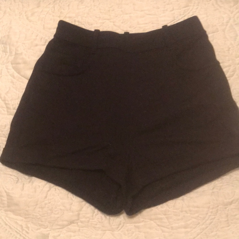 Lululemon shorts in black. Size 4